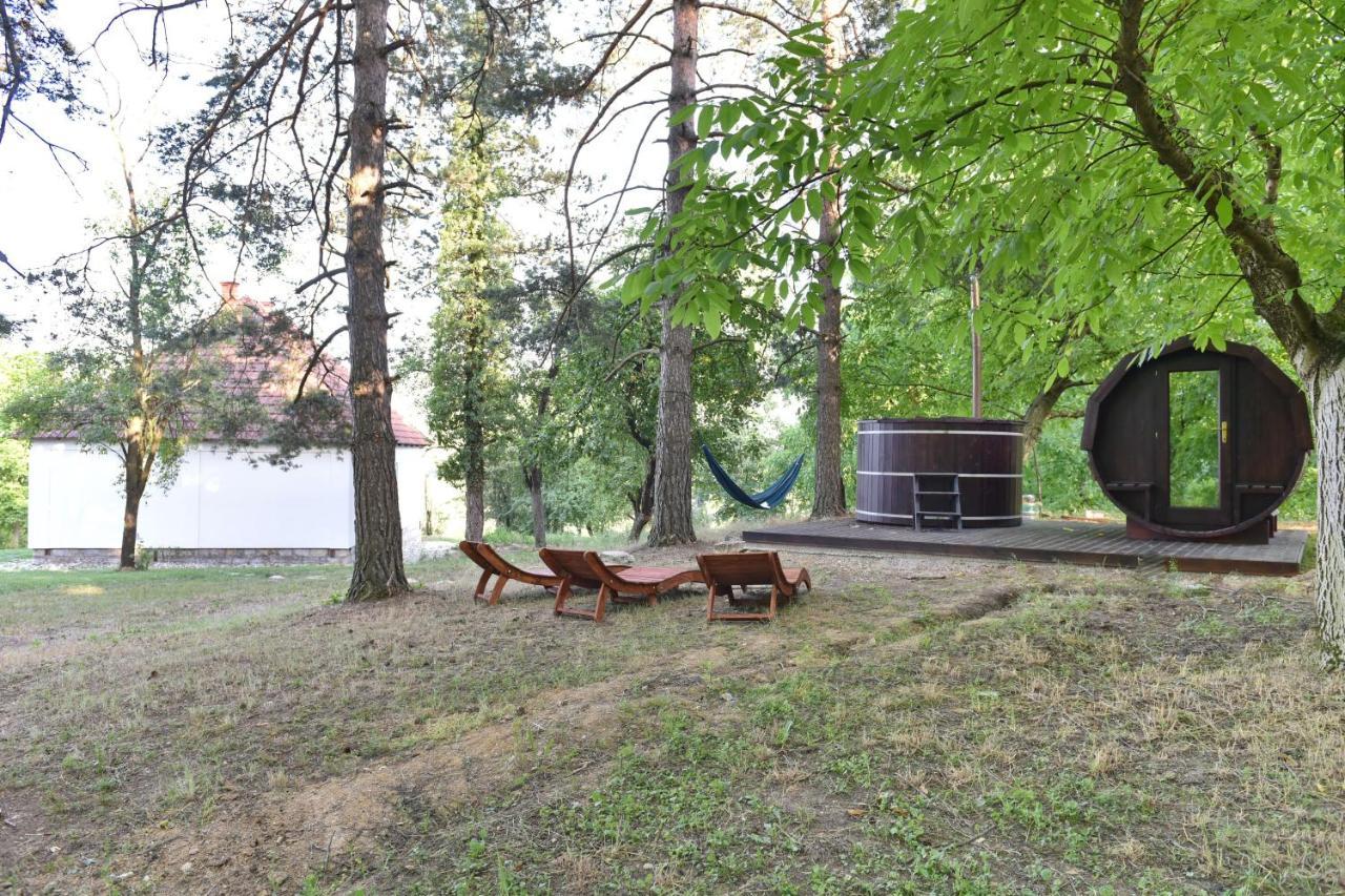 Vacation House Stala La La Pozega Bagian luar foto